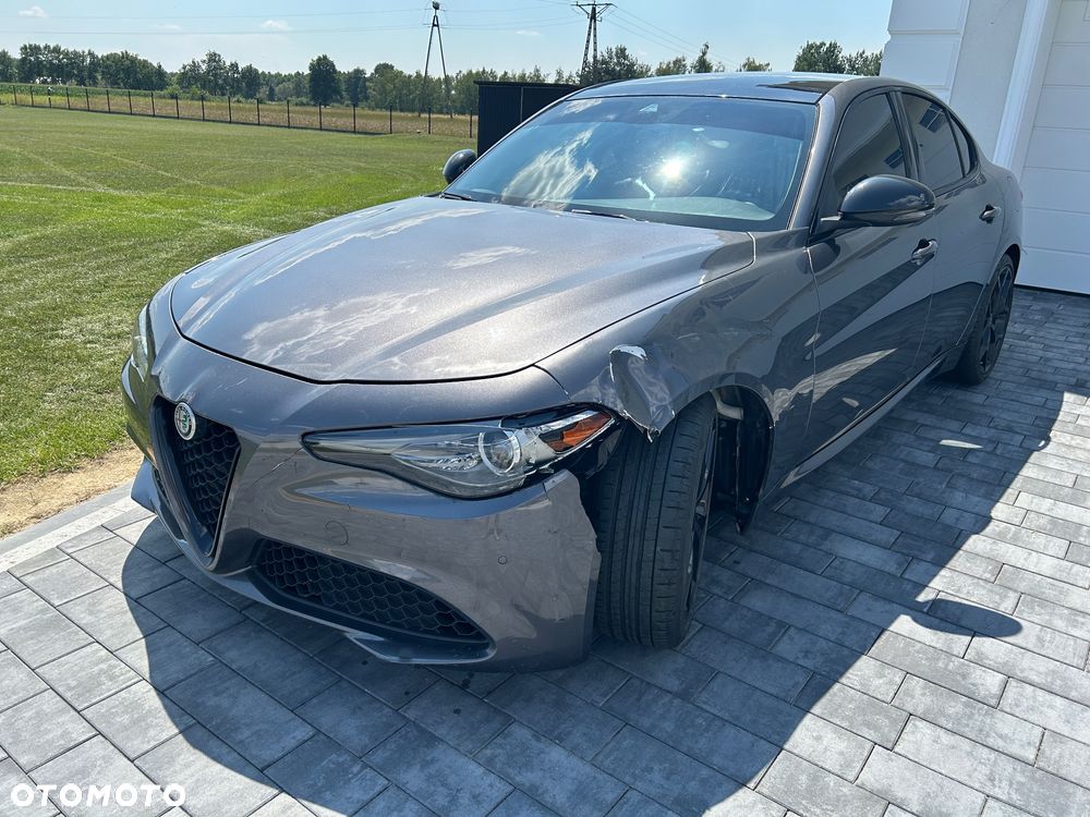 Alfa Romeo Giulia 2.0 Turbo TI Q4 - 3