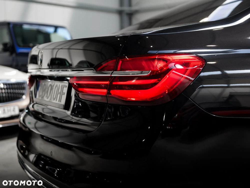 BMW Seria 7 730d xDrive - 9