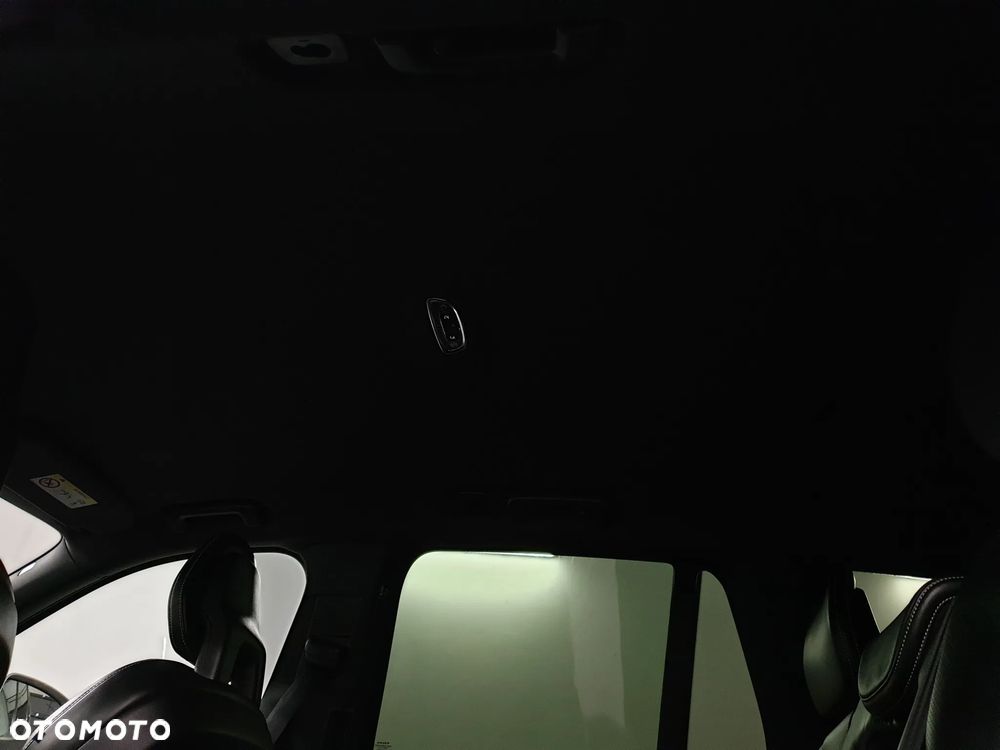 Volvo XC 90 D5 AWD R-Design - 27