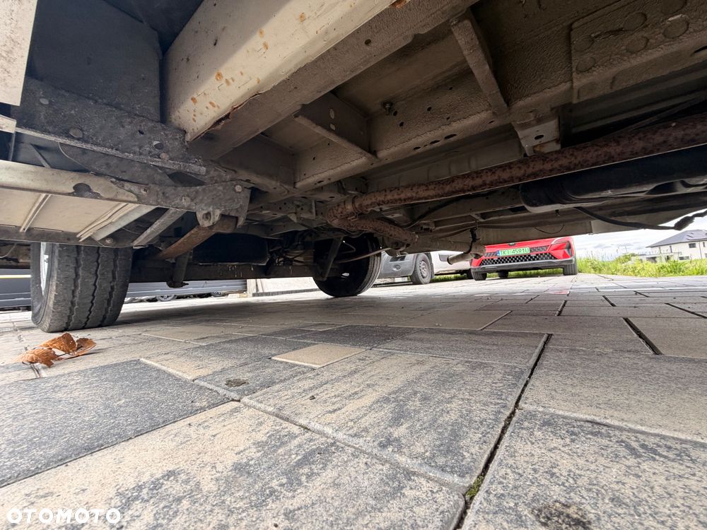 Ford Transit - 13