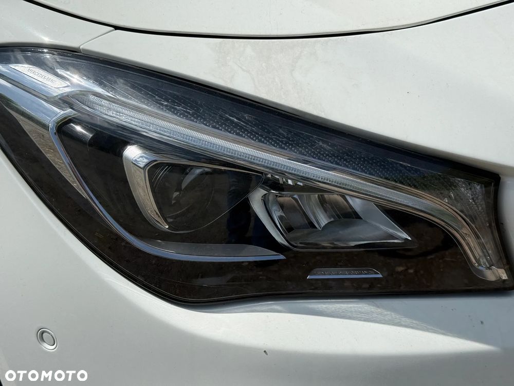 Mercedes-Benz CLA 250 4Matic 7G-DCT Peak Edition - 15