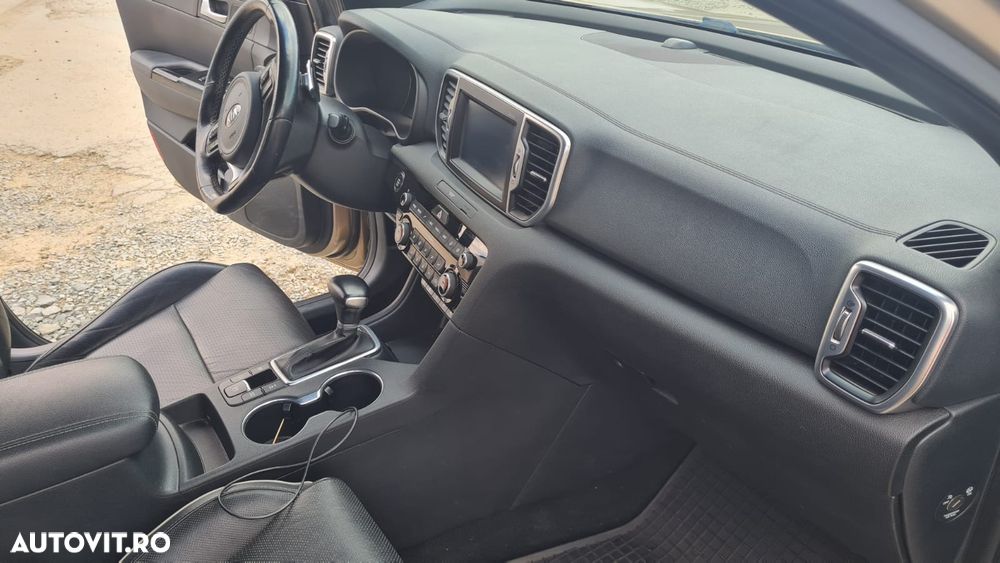 Kia Sportage 1.6 T-GDI 7DCT 4x4 GT Line - 14