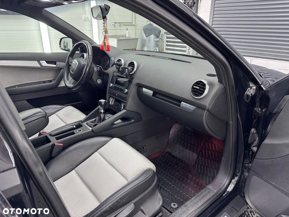 Audi A3 Sportback - 33
