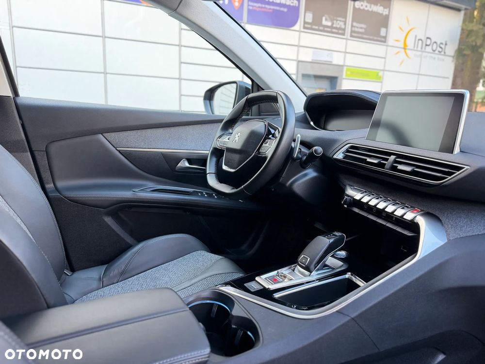 Peugeot 3008 1.2 PureTech Allure S&S EAT8 - 39