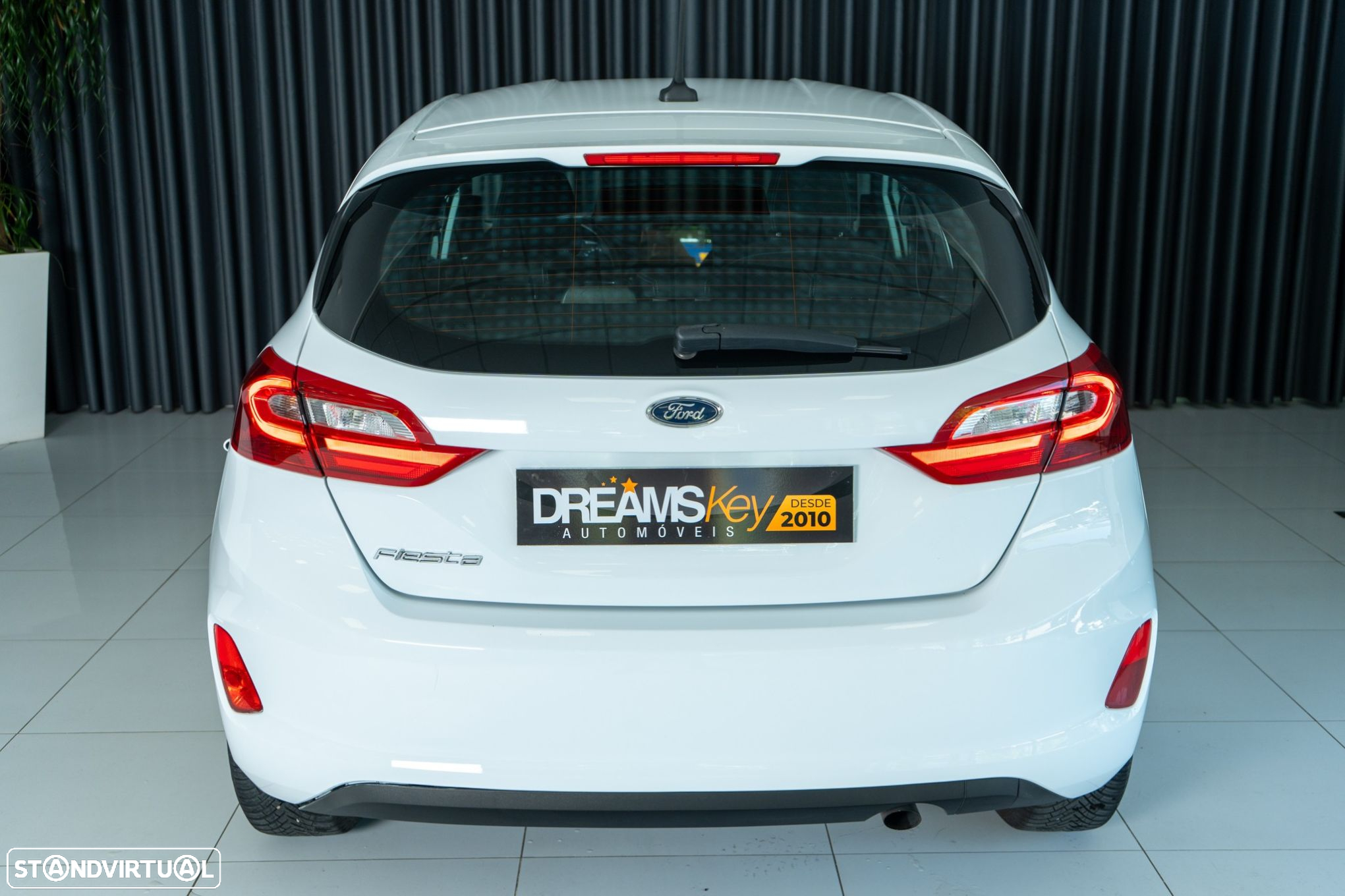 Ford Fiesta 1.5 TDCi Business - 11