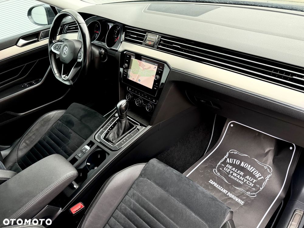 Volkswagen Passat Variant 2.0 TDI SCR DSG BlueMotion Highline - 27
