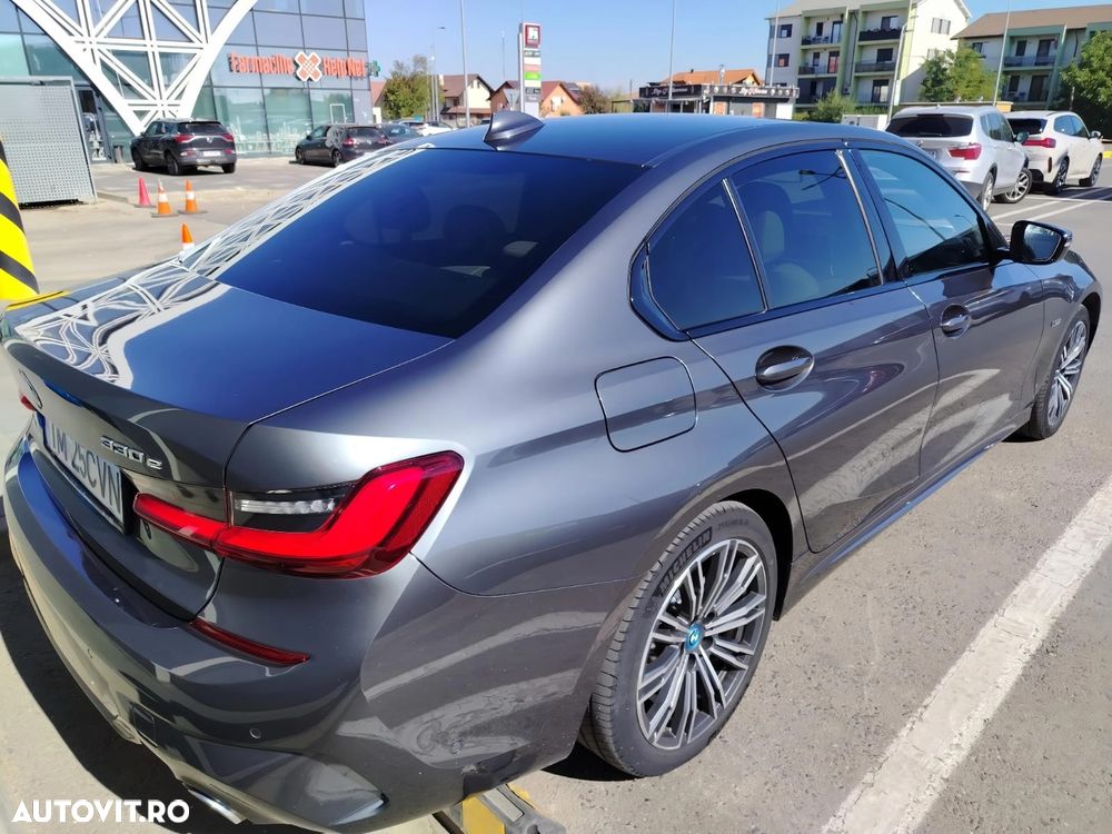BMW Seria 3 330e xDrive AT PHEV - 9