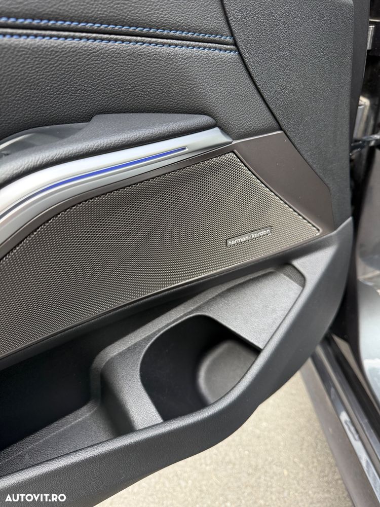 BMW Seria 3 320d xDrive AT MHEV - 12