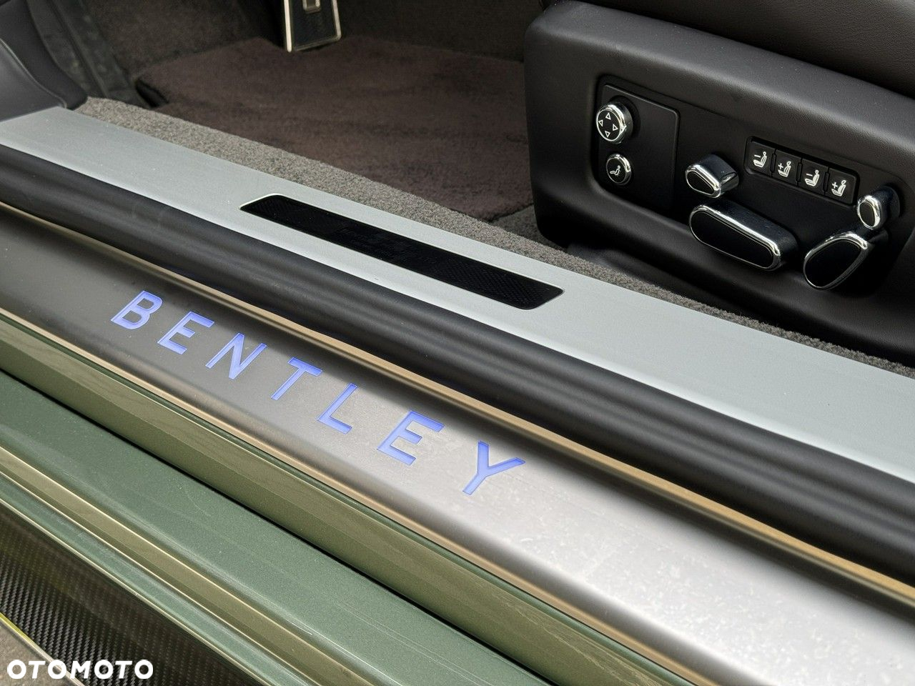 Bentley Continental GT - 20