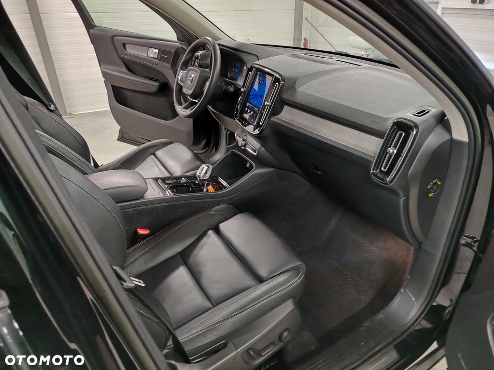 Volvo XC 40 B3 Ultimate Dark - 18