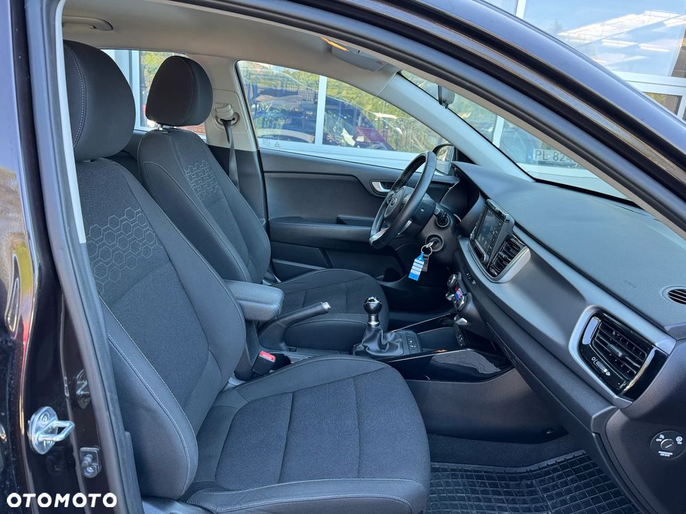 Kia Rio 1.2 L - 15