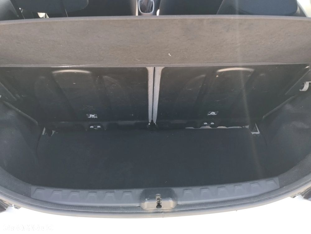 Toyota Aygo x-play - 11