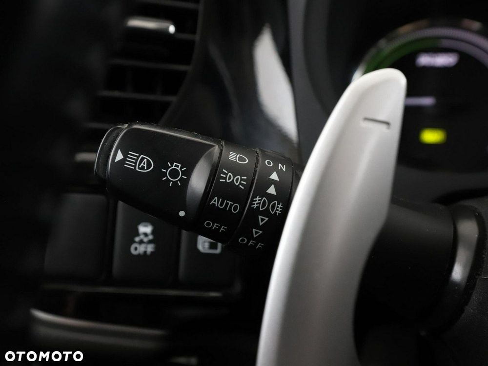 Mitsubishi Outlander Instyle NAVI - 36