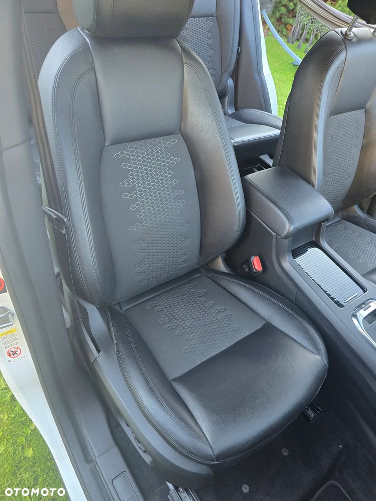 Land Rover Discovery Sport 2.0 Si4 SE - 25