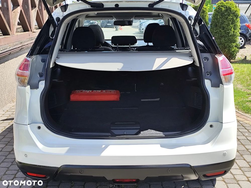 Nissan X-Trail 2.0 dCi Xtronic N-Vision - 23