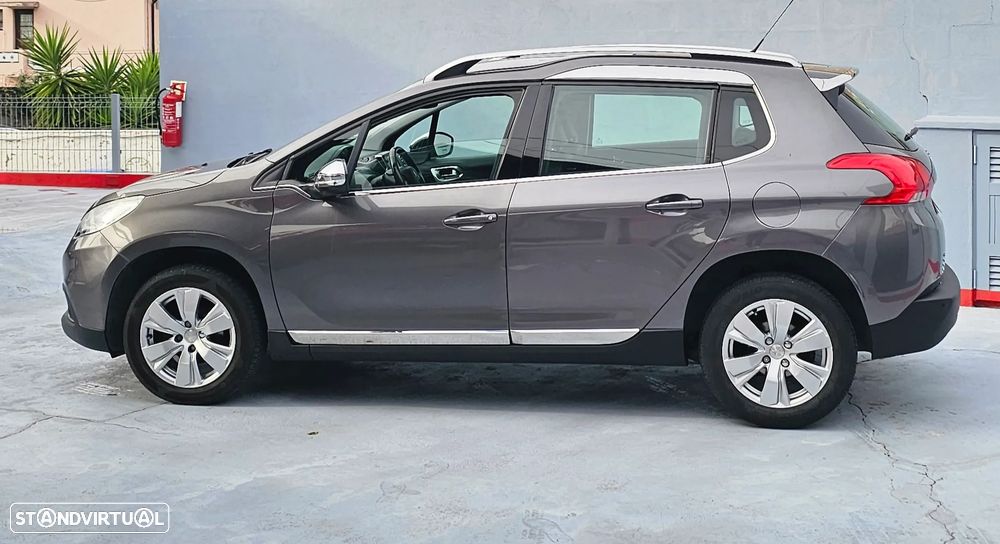 Peugeot 2008 PureTech 110 Stop&Start Allure - 4