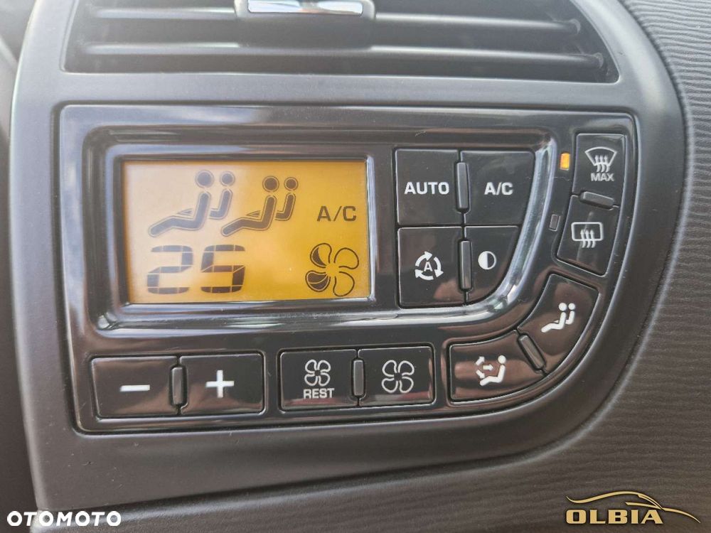 Citroën C4 Picasso - 24
