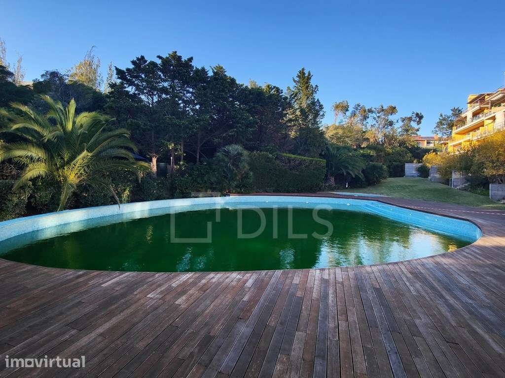 Moradia T6, remodelada, no centro do Estoril - Grande imagem: 3/60