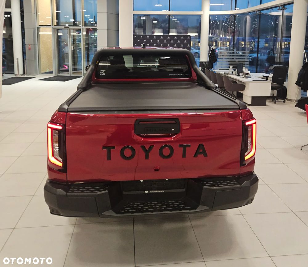 Toyota Hilux 2.8 D-4D mHEV Double Cab Invincible 4x4 - 5