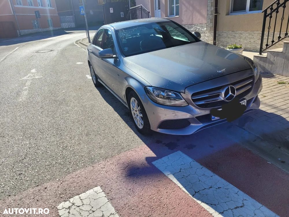 Mercedes-Benz C - 10