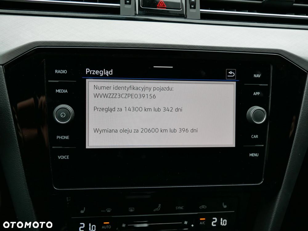 Volkswagen Passat 2.0 TDI EVO Business - 27