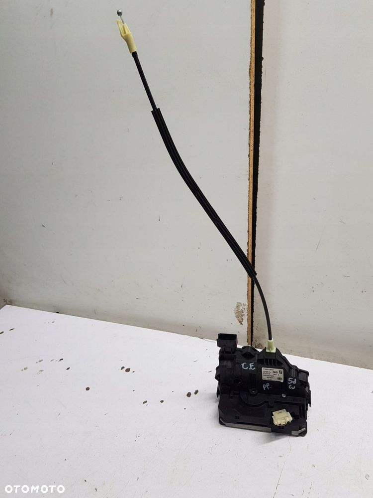 zamek drzwi prawy przód Opel Corsa E - 1