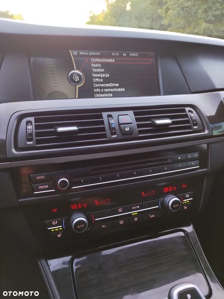 BMW Seria 5 528i - 15
