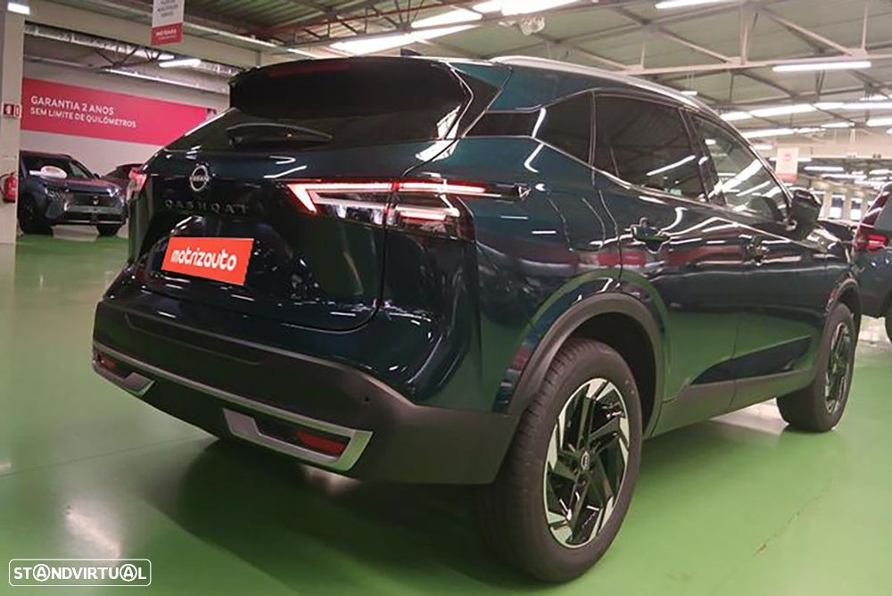 Nissan Qashqai 1.3 DIG-T N-Connecta LED Xtronic - 4