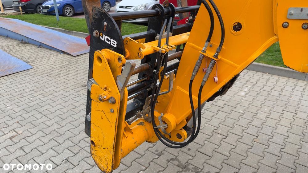 JCB 540-140 Hi Viz - 7