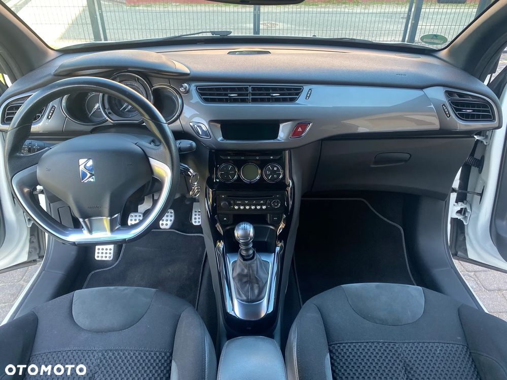 Citroën DS3 1.6 THP SportChic - 8