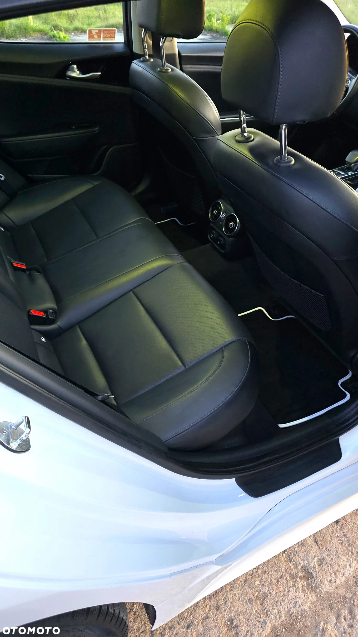 Kia Stinger 2.0 T-GDI GT Line - 12