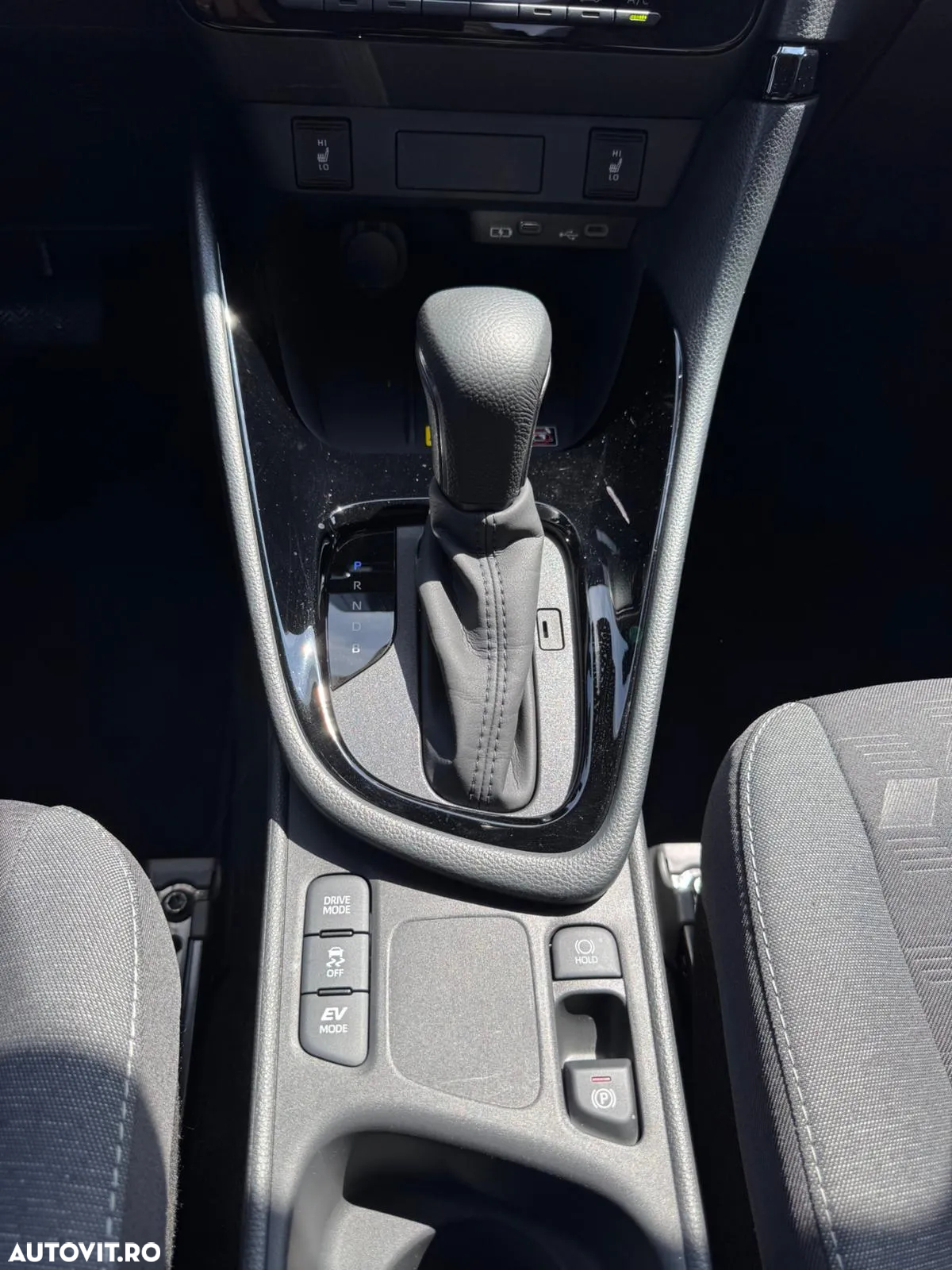 Toyota Yaris 1.5 116 CP HEV Dynamic - 17