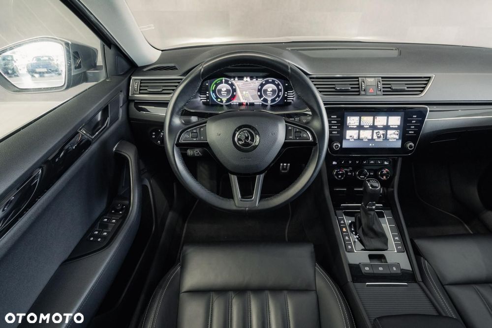 Skoda Superb 1.4 TSI Plug-In Hybrid L&K DSG - 12
