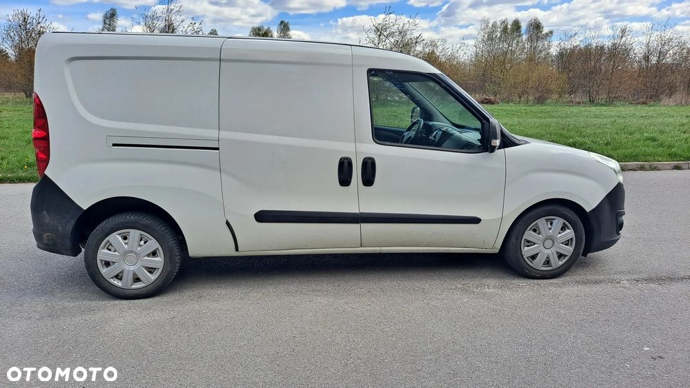 Opel COMBO - 10