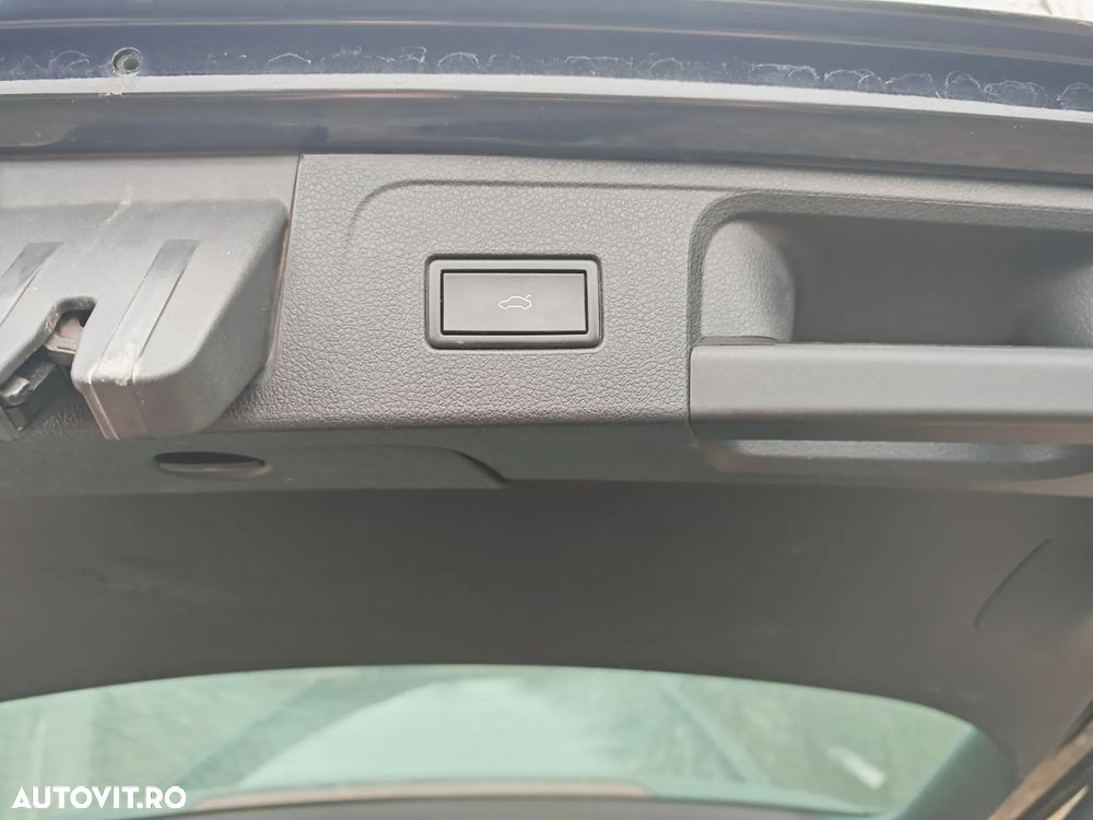 Volkswagen Passat Variant 2.0 TDI DSG Comfortline - 15