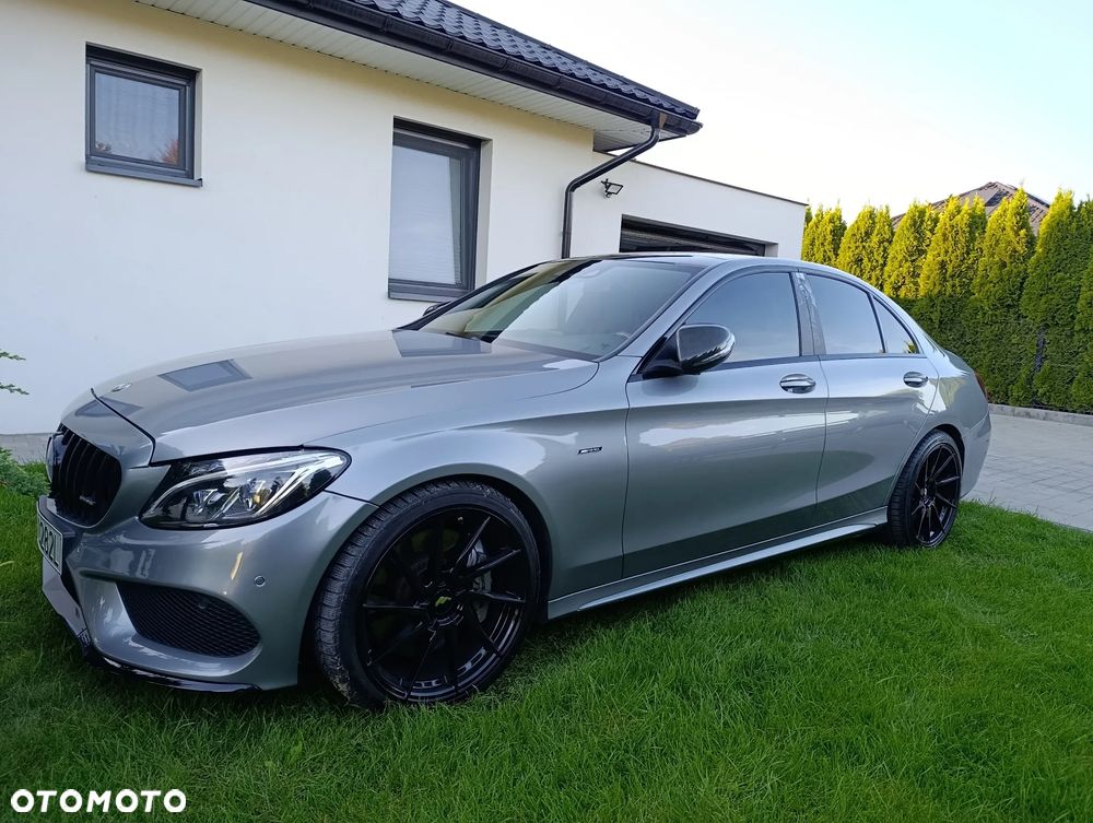 Mercedes-Benz Klasa C 450 AMG 4-Matic 7G-TRONIC - 28