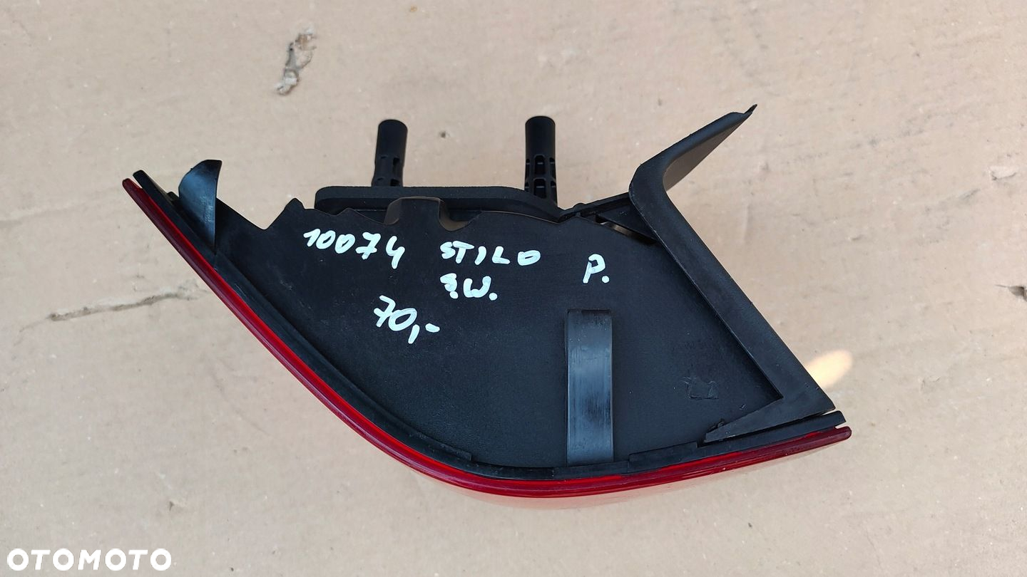 Fiat Stilo SW kombi lampa tylna prawa.Kompletna - 8
