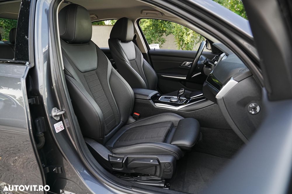 BMW Seria 3 330e Aut. Sport Line - 24