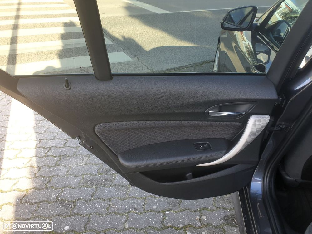 BMW 116 d Pack M - 40