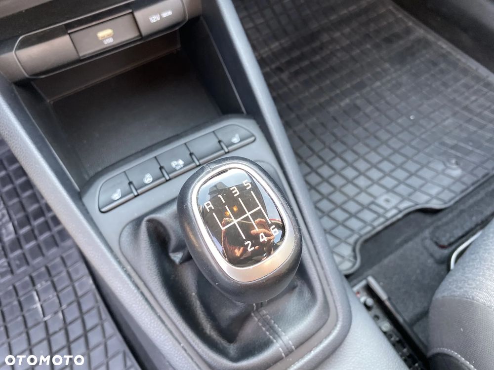 Kia Stonic 1.0 T-GDI M - 16