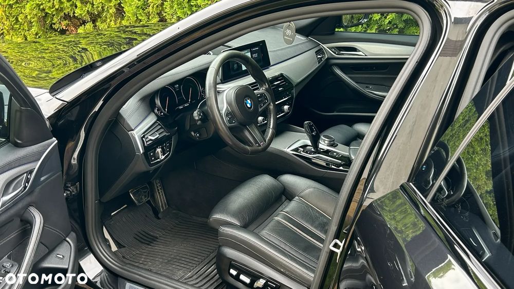 BMW Seria 5 520d xDrive M Sport sport - 12