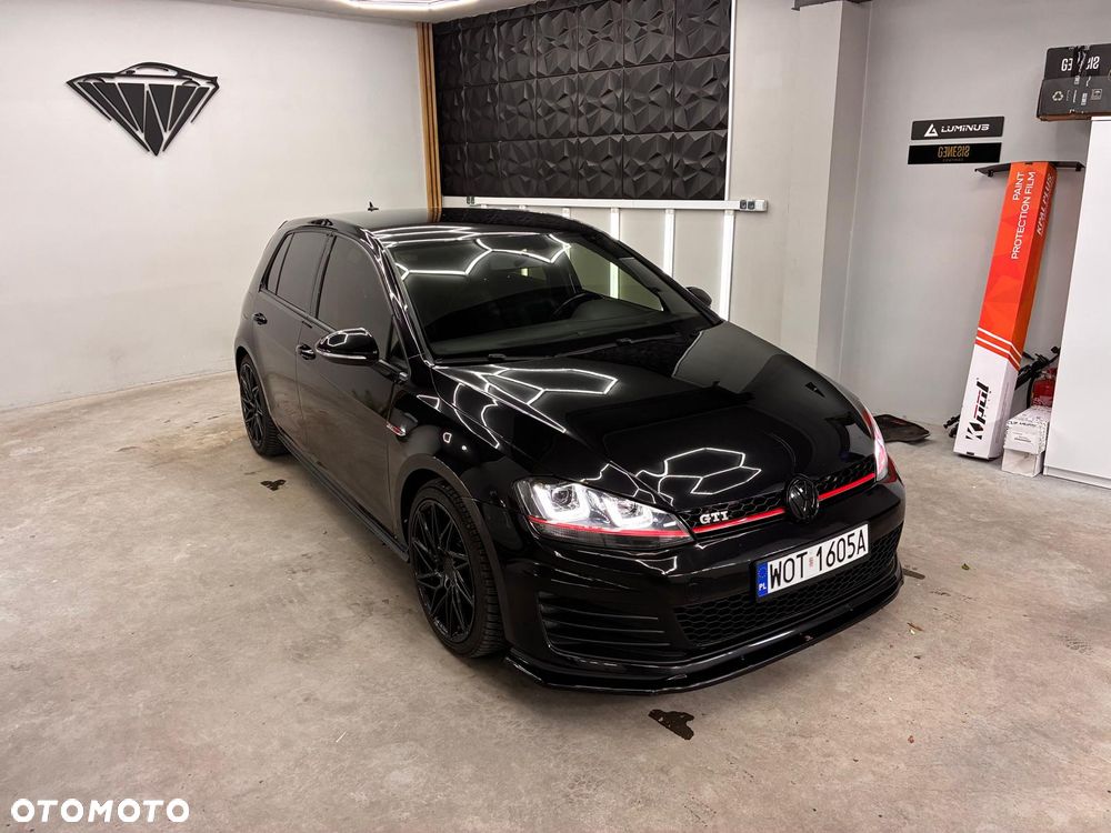 Volkswagen Golf 2.0 TSI GTI DSG - 13