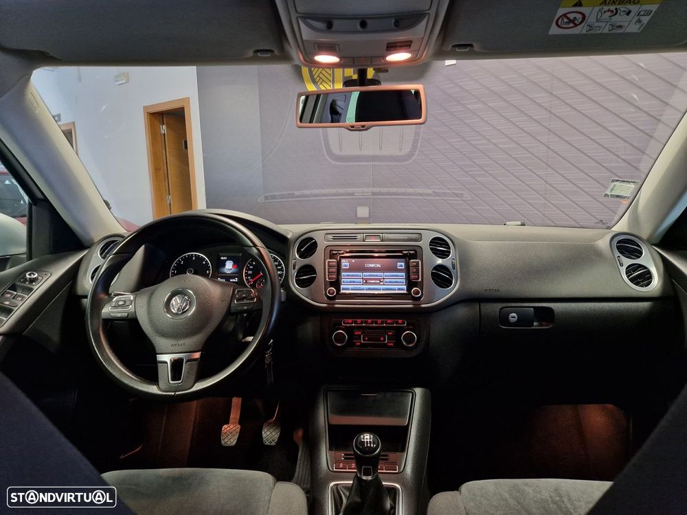 VW Tiguan 2.0 TDi Sport BlueMotion - 10