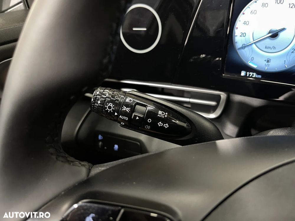 Hyundai Elantra 1.6 l 123 CP CVT Highway - 21