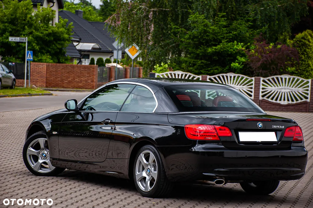 BMW Seria 3 320d DPF Blue Performance Edition Sport - 14