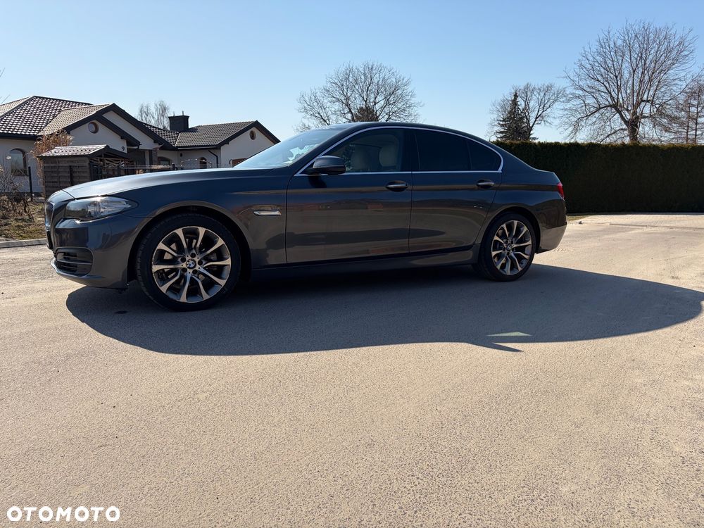 BMW Seria 5 520d xDrive Luxury Line - 3