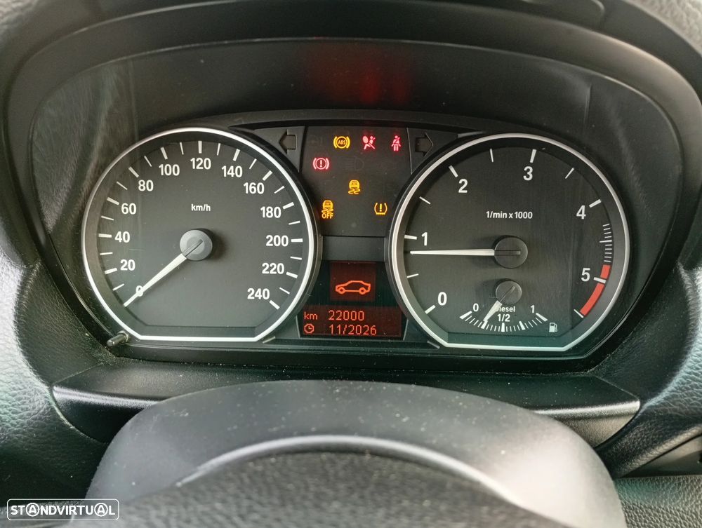 BMW 118 d Pack M - 22