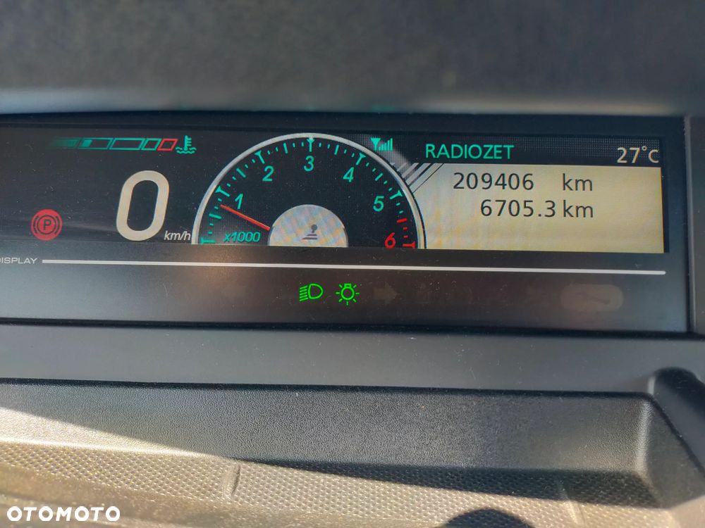 Renault Scenic 1.9 dCi Privilege - 6