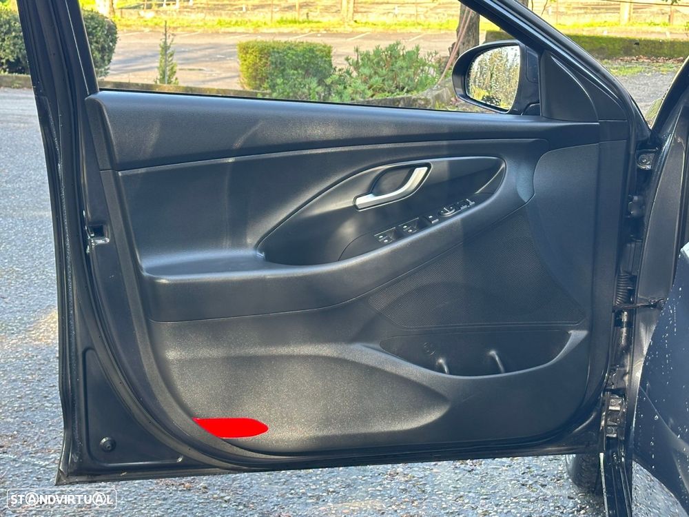 Hyundai i30 1.6 CRDI STyle Plus - 6