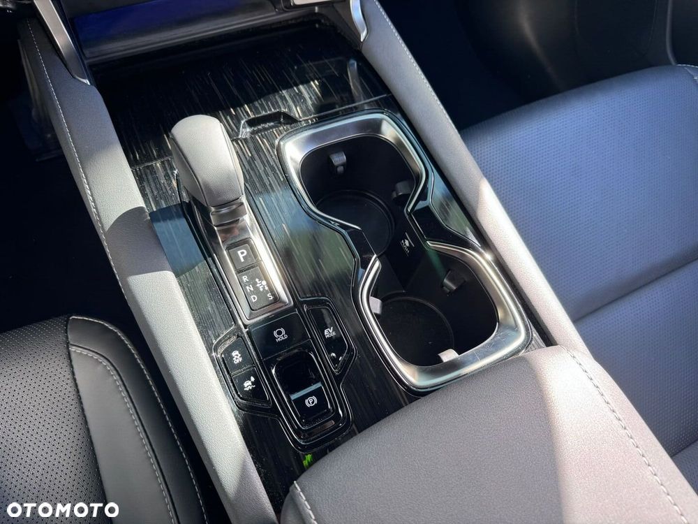 Lexus RX 350h F Sport Design - 24